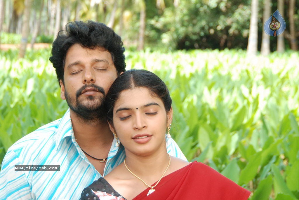 Kollaikaran Tamil Movie Stills - 8 / 29 photos
