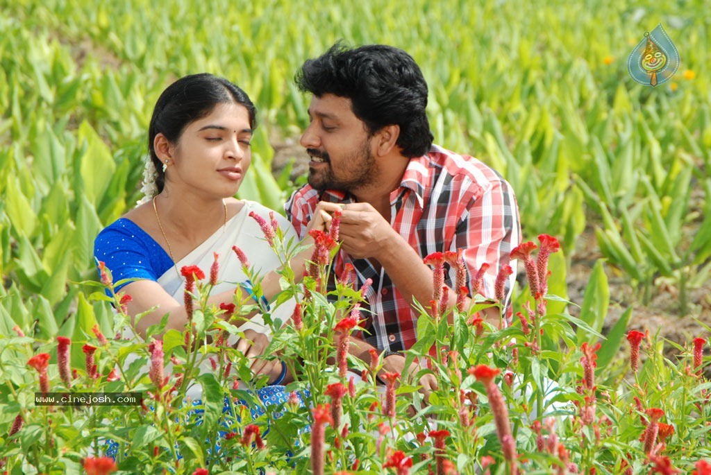 Kollaikaran Tamil Movie Stills - 9 / 29 photos