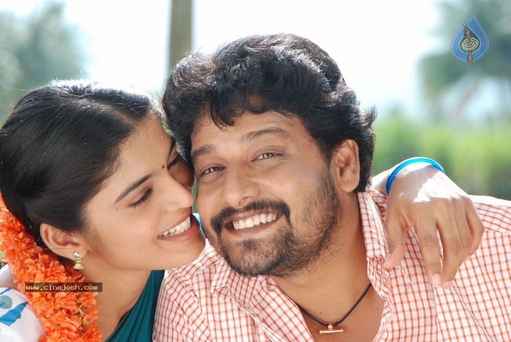Kollaikaran Tamil Movie Stills - 17 / 29 photos