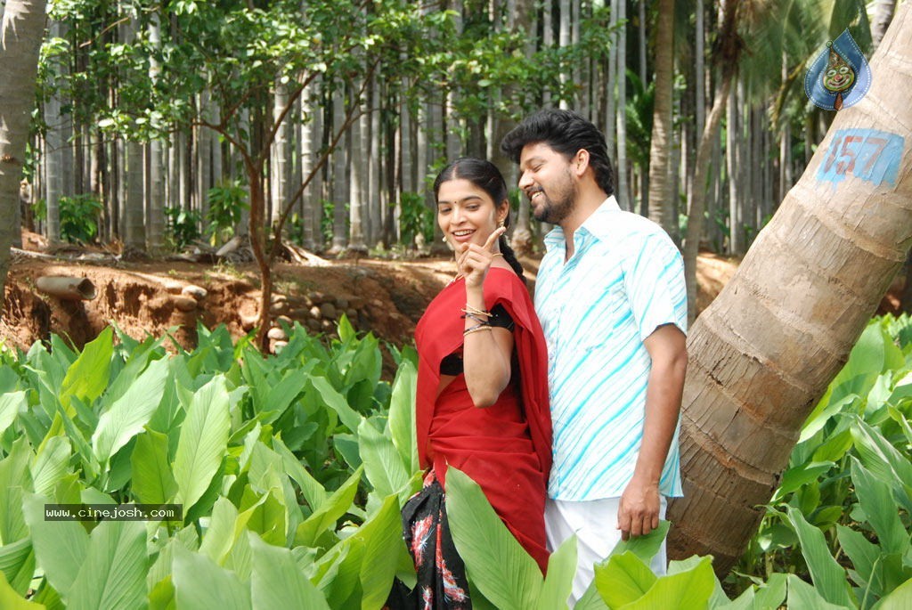 Kollaikaran Tamil Movie Stills - 19 / 29 photos