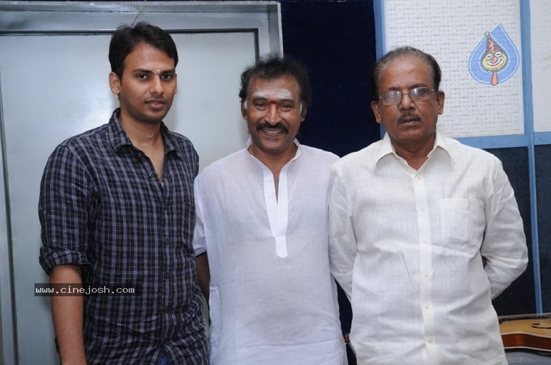 Kondan Koduthan Tamil Movie Stills - 9 / 33 photos