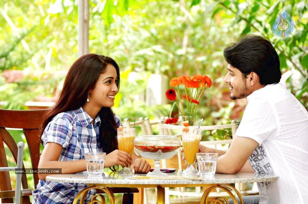 Konjam Koffee Konjam Kaadhal Movie Stills - 21 / 41 photos
