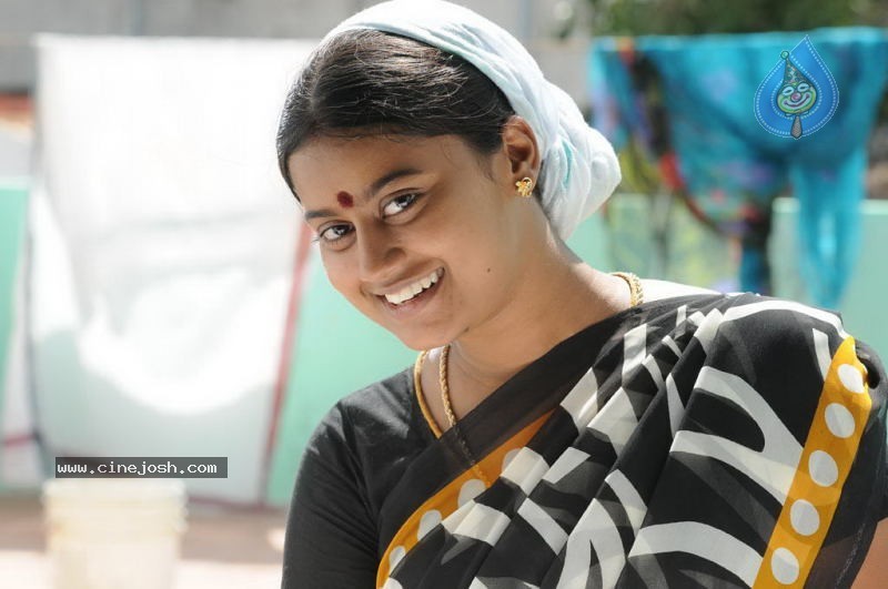 Konjam Veyil Konjam Mazhai Tamil Movie Stills - 38 / 72 photos