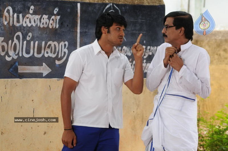 Konjam Veyil Konjam Mazhai Tamil Movie Stills - 49 / 72 photos