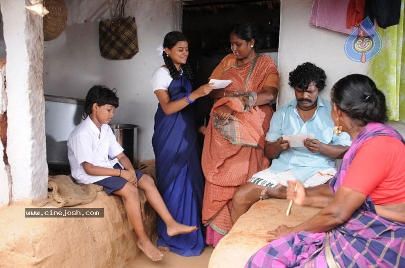 Konjam Veyil Konjam Mazhai Tamil Movie Stills - 52 / 72 photos