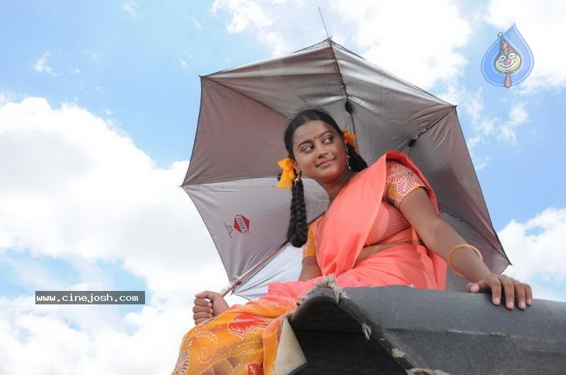 Konjam Veyil Konjam Mazhai Tamil Movie Stills - 59 / 72 photos