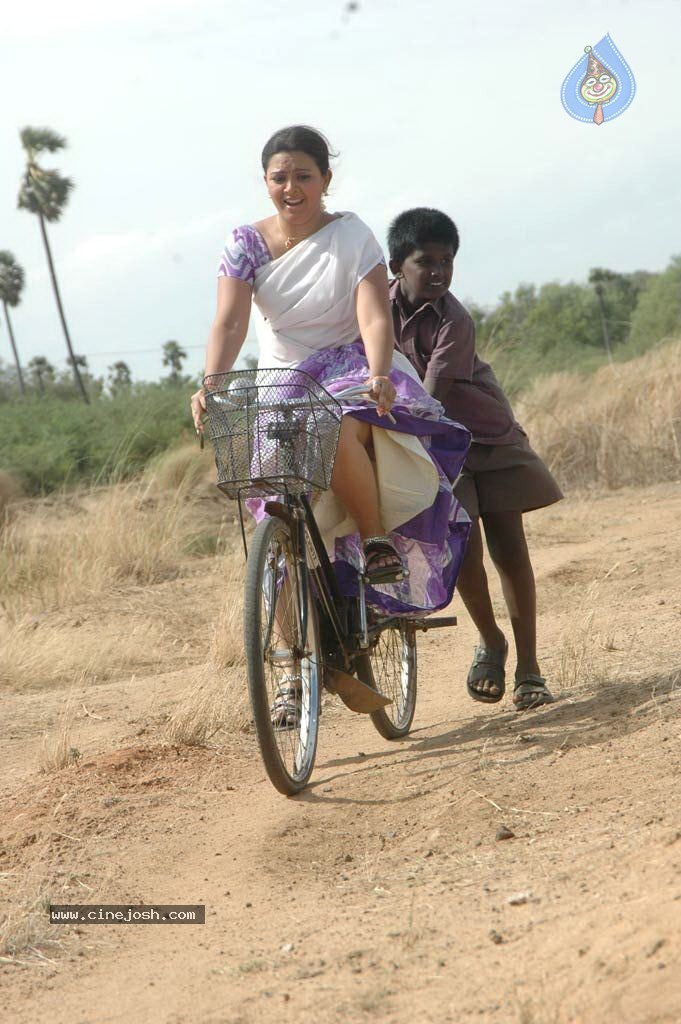 Kootanjoru Tamil Movie Hot Stills - 21 / 23 photos