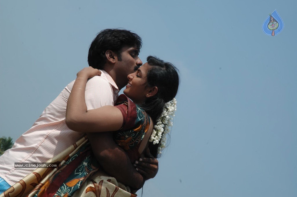 Korathandavam Tamil Movie Stills - 6 / 69 photos