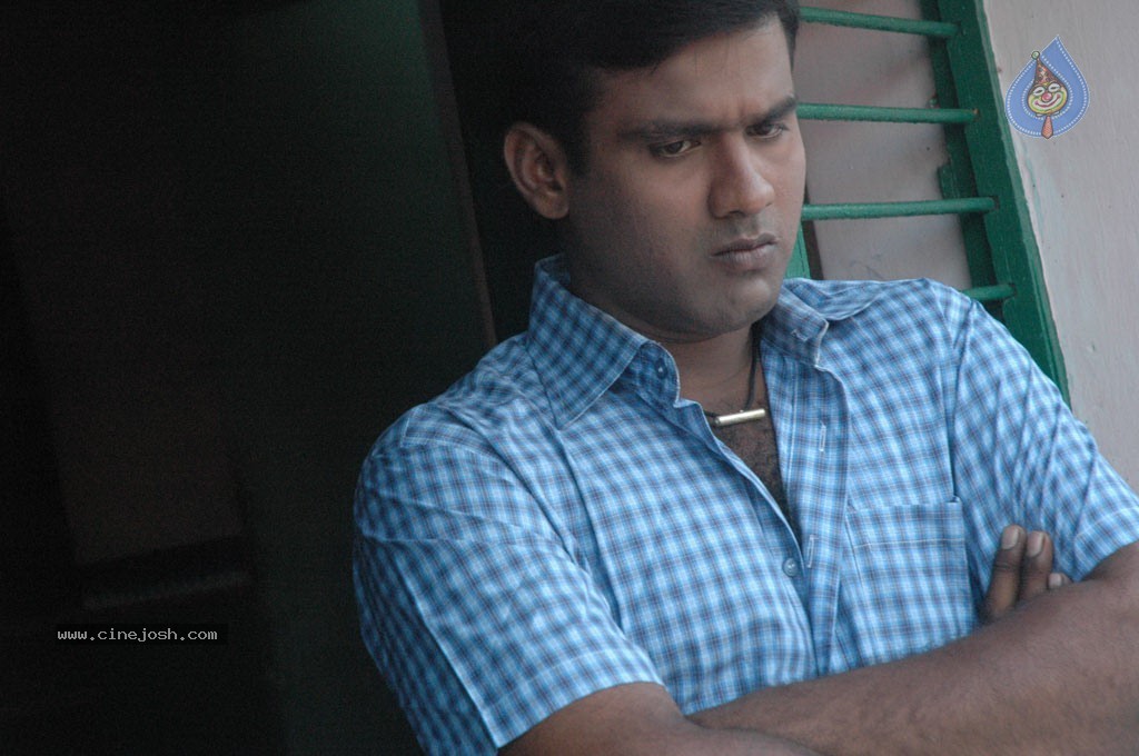 Korathandavam Tamil Movie Stills - 19 / 69 photos