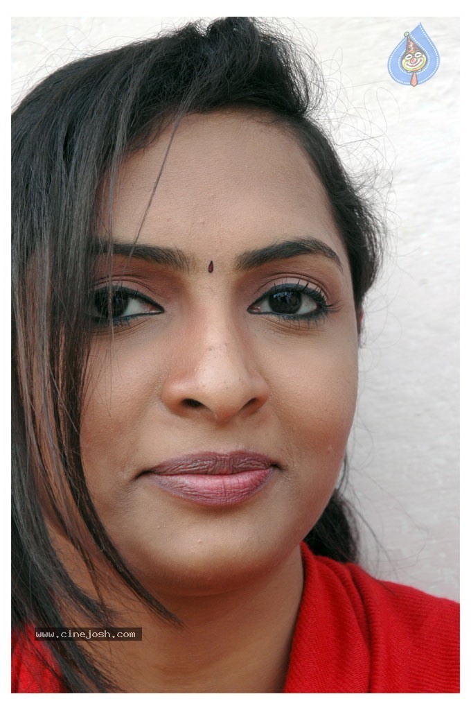 Korathandavam Tamil Movie Stills - 27 / 69 photos