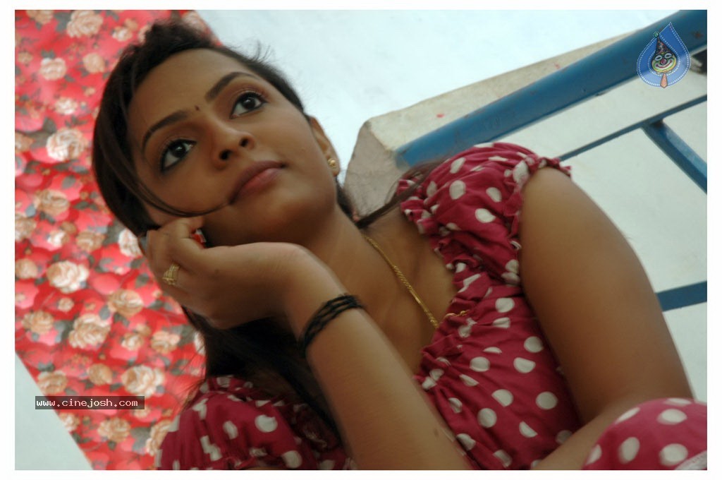 Korathandavam Tamil Movie Stills - 45 / 69 photos
