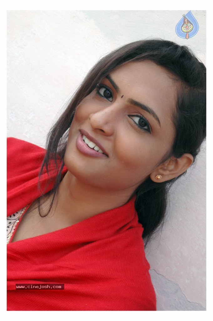 Korathandavam Tamil Movie Stills - 56 / 69 photos
