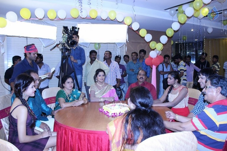 Kotha Kothaga Unnadi Movie New Photos - 39 / 42 photos