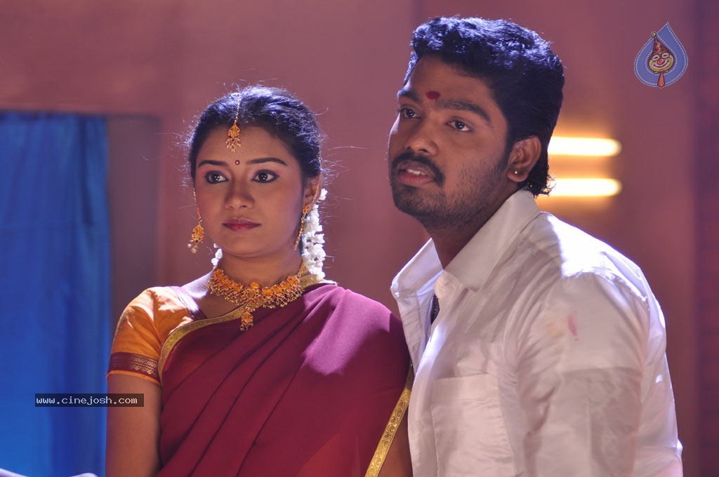 Kottai Tamil Movie Stills - 11 / 58 photos