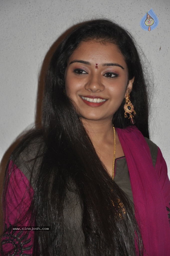Kottai Tamil Movie Stills - 13 / 58 photos