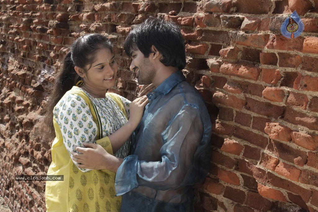 Kovalanin Kadhali Tamil Movie Hot Stills - 23 / 36 photos