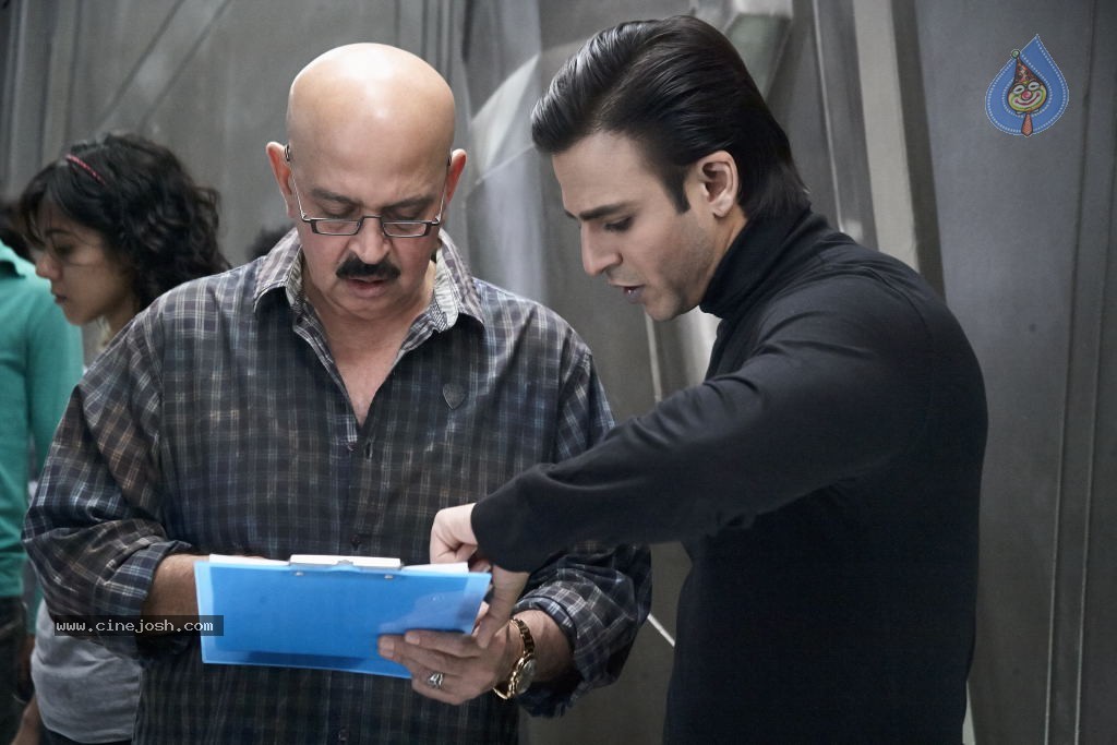 Krrish 3 Movie Stills - 14 / 17 photos