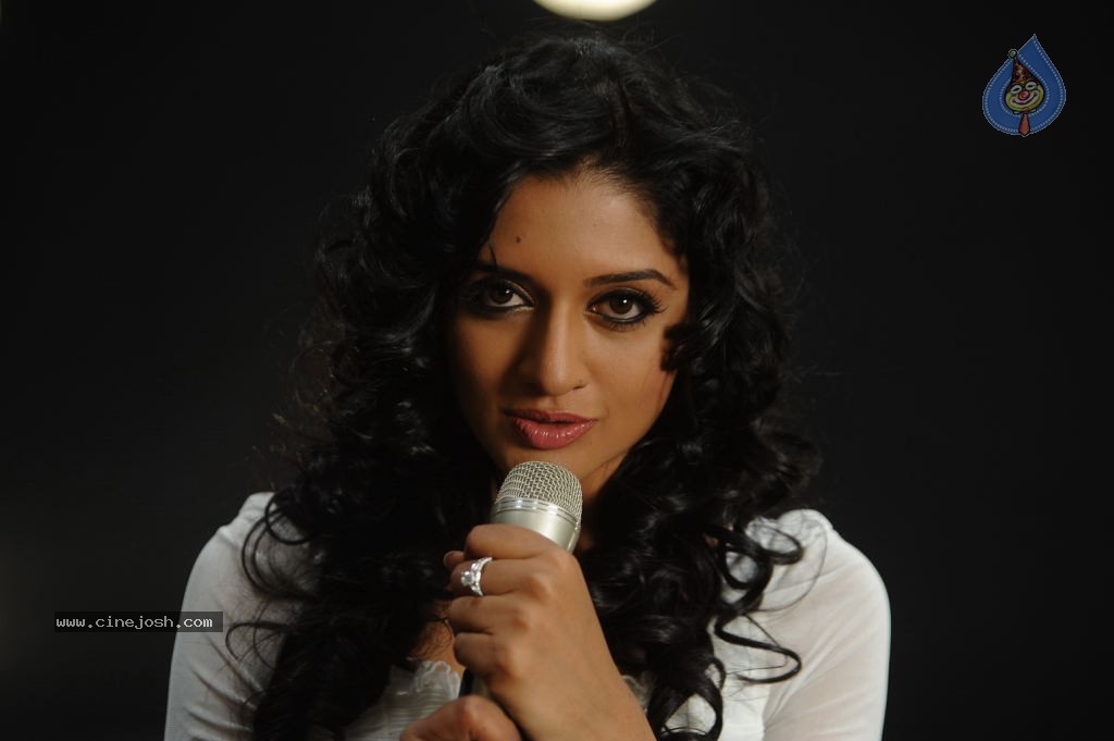 Kulumanali Movie New Gallery - 29 / 36 photos