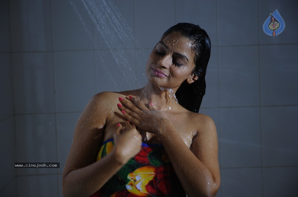 Kulumanali Movie Spicy Stills  - 42 / 123 photos