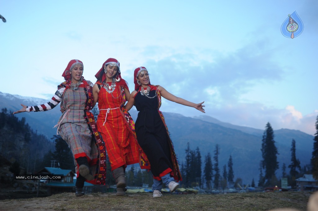 Kulumanali Movie Spicy Stills  - 66 / 123 photos