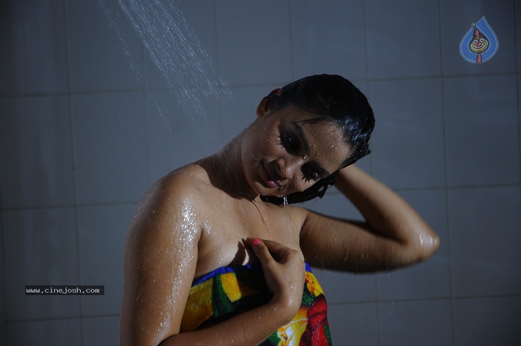 Kulumanali Movie Spicy Stills  - 86 / 123 photos