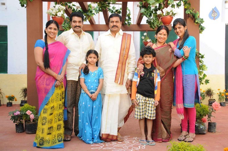 Kundanapu Bomma Film Photos - 13 / 35 photos