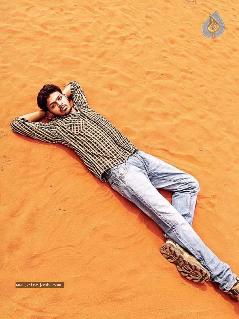 Kurrakaruki Tondarekkuva Movie Stills - 6 / 13 photos