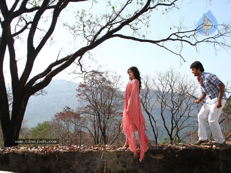 Kurralloy Kurrallu Movie New Stills - 33 / 63 photos