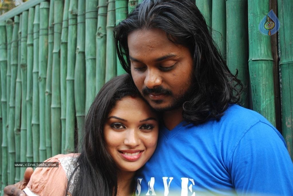 Laara Tamil Movie Stills - 8 / 21 photos