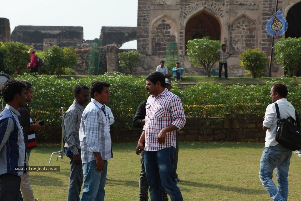 Ladies and Gentlemen Movie Stills - 10 / 35 photos