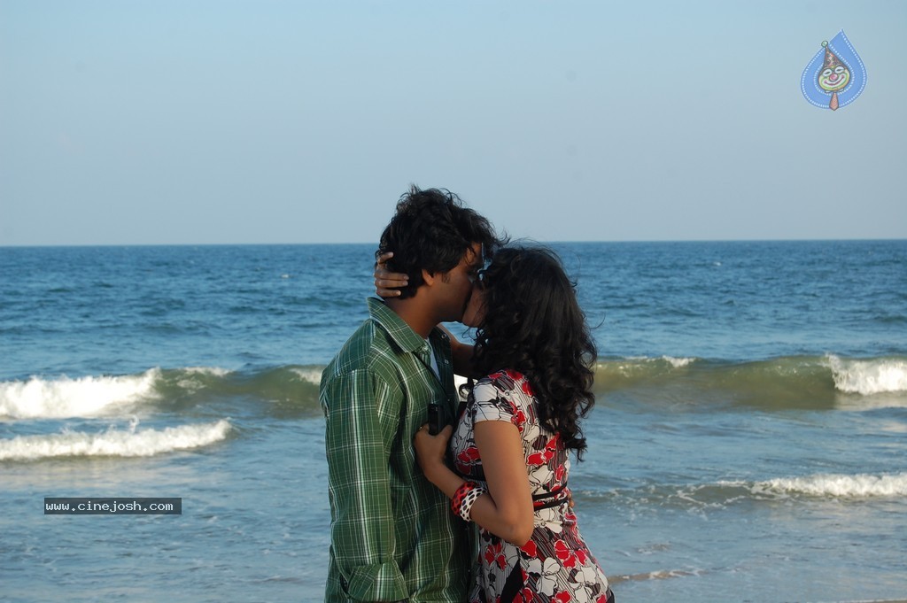 Lavvata Movie Stills n Walls - 82 / 112 photos