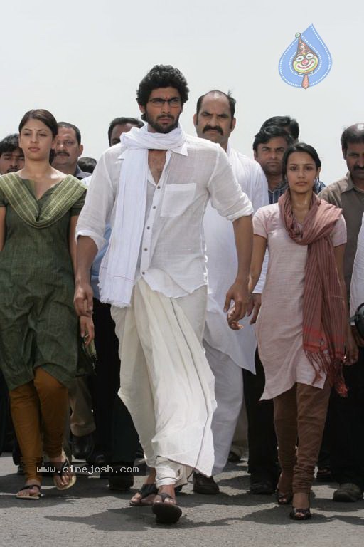Leader Movie Exclusive Latest Gallery - 76 / 85 photos
