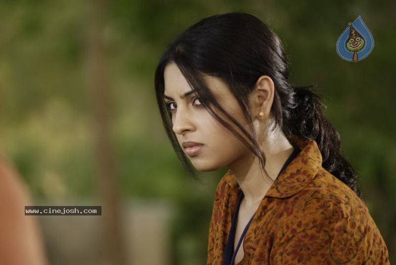 Leader Movie Latest Gallery - 20 / 41 photos