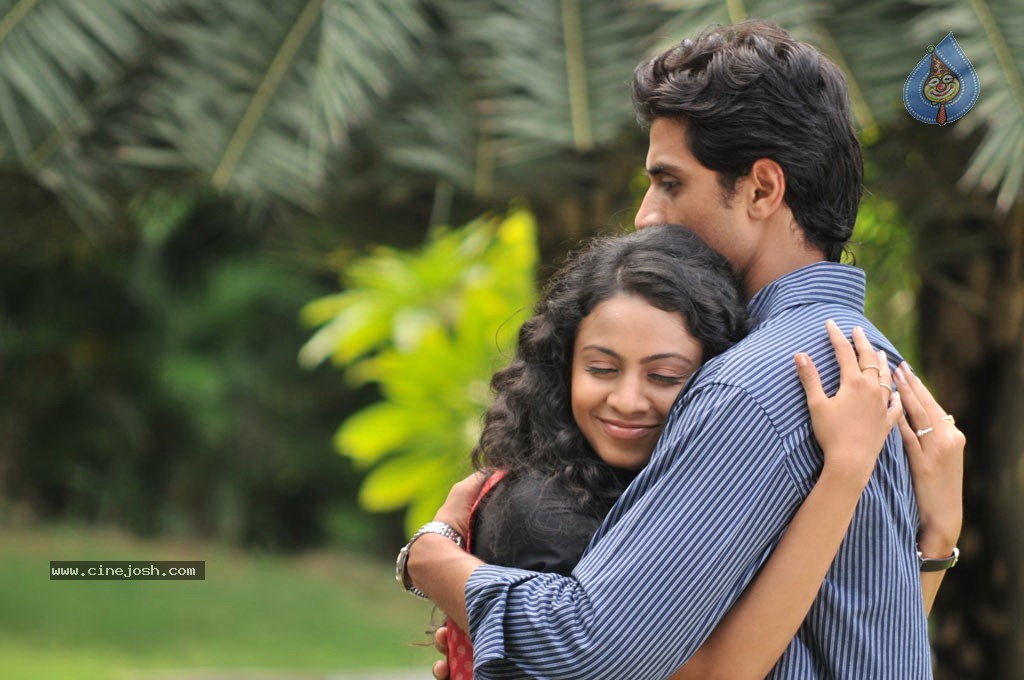Leelai Tamil Movie Stills - 19 / 28 photos