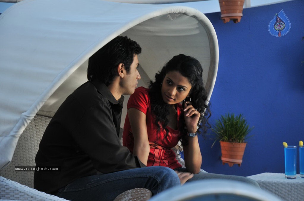 Leelai Tamil Movie Stills - 23 / 28 photos