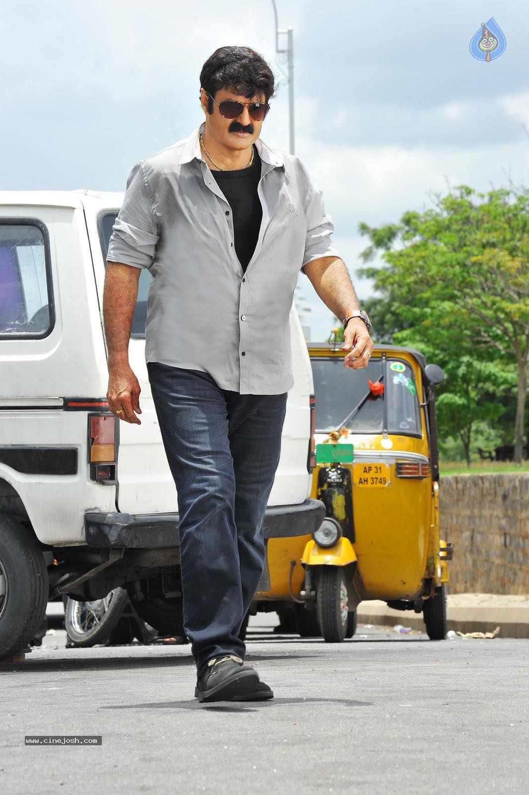 Legend 400 Days Celebrations Invitation - 7 / 10 photos