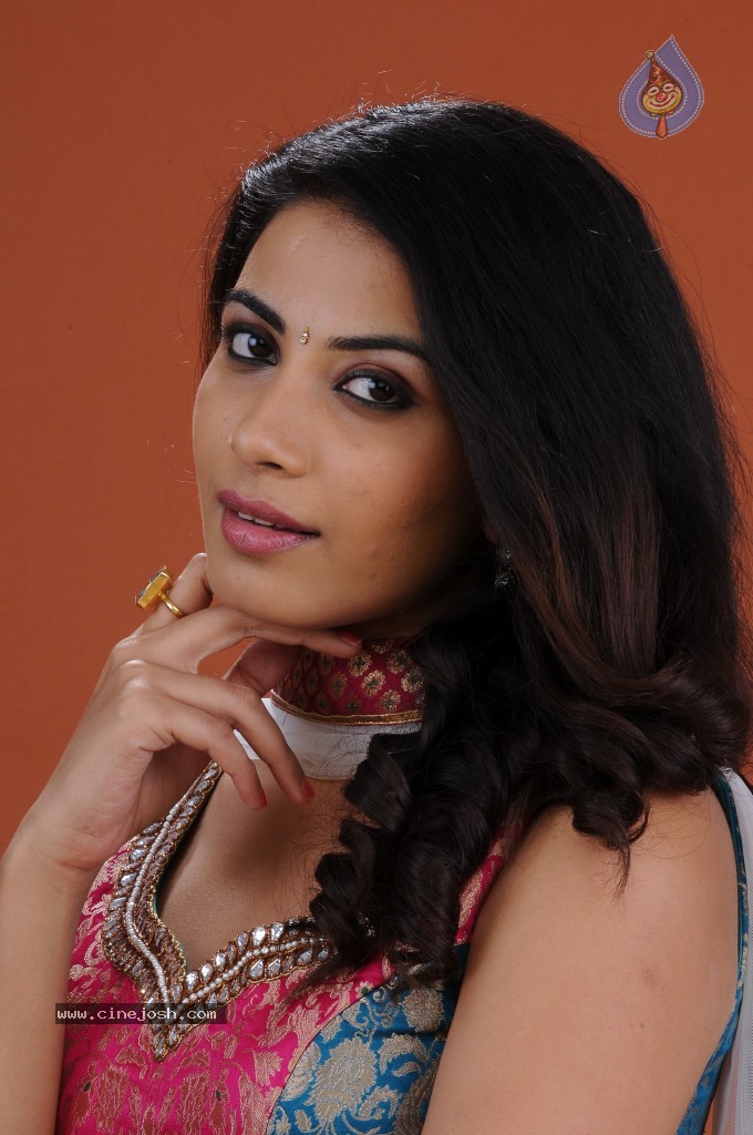 Legend Pictures Movie Stills - 23 / 27 photos