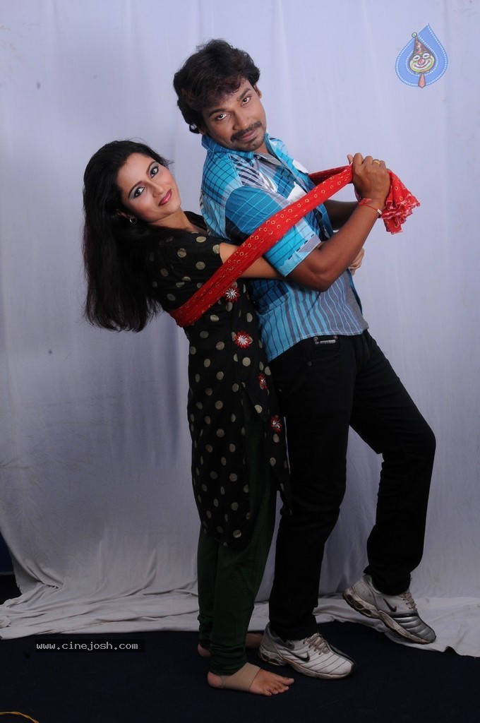 Life Movie Stills n Walls - 21 / 110 photos