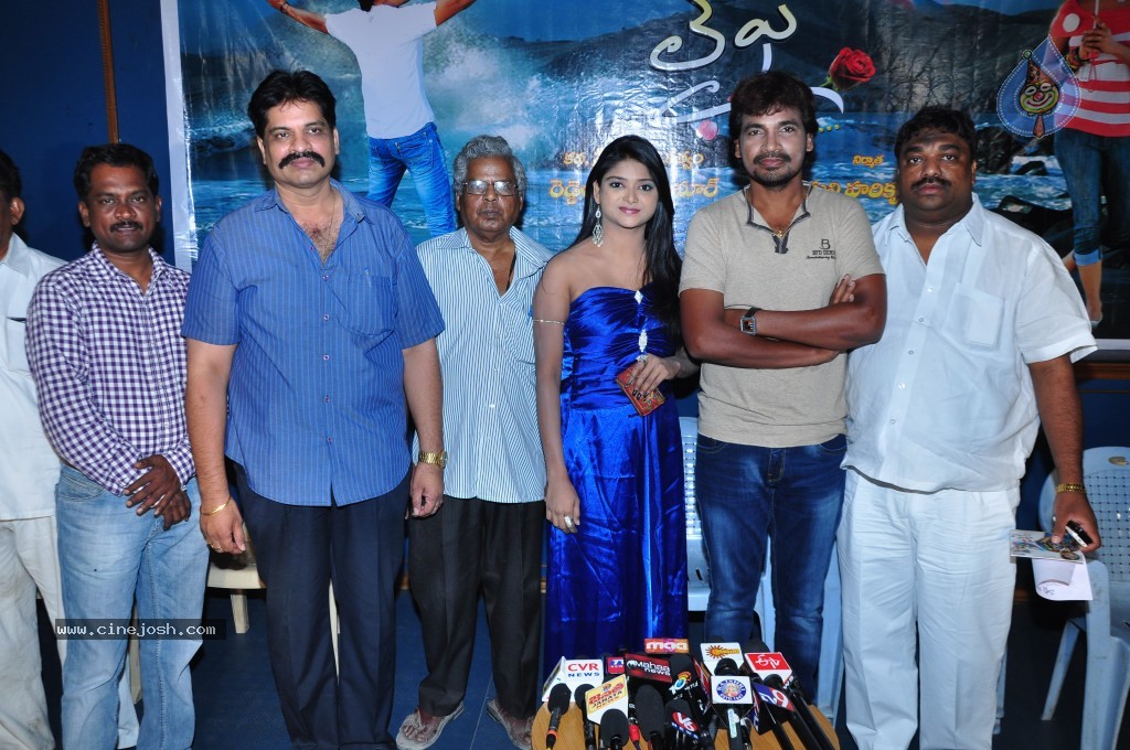 Life Movie Stills n Walls - 110 / 110 photos