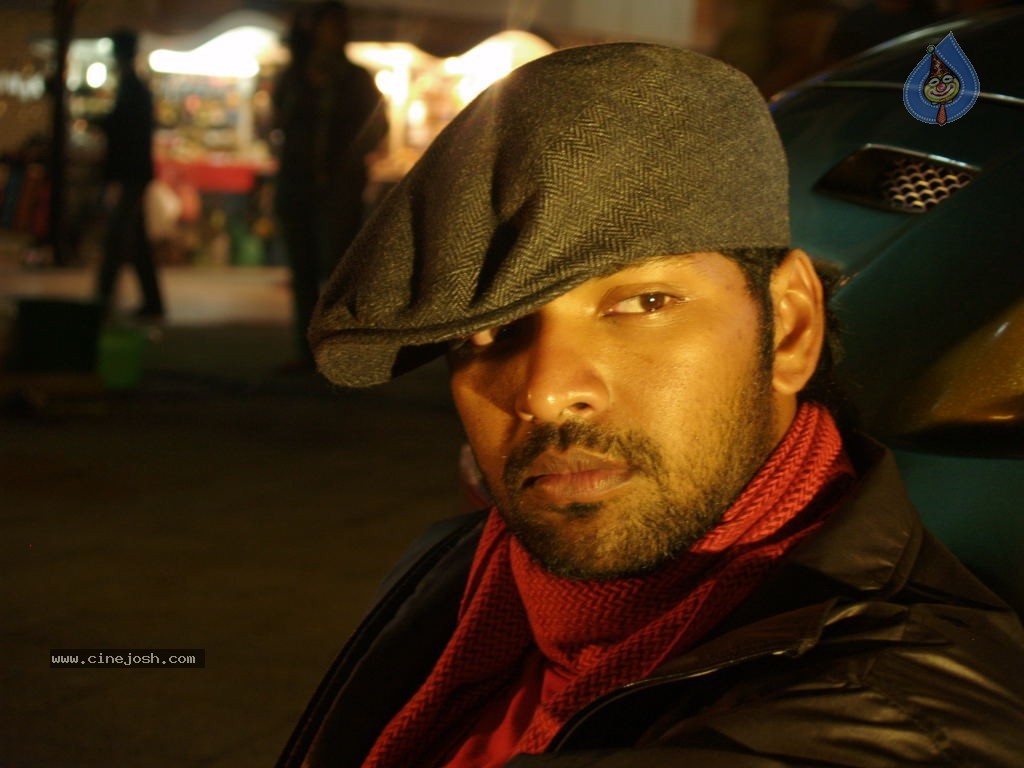 Live Movie Hot Stills - 18 / 42 photos