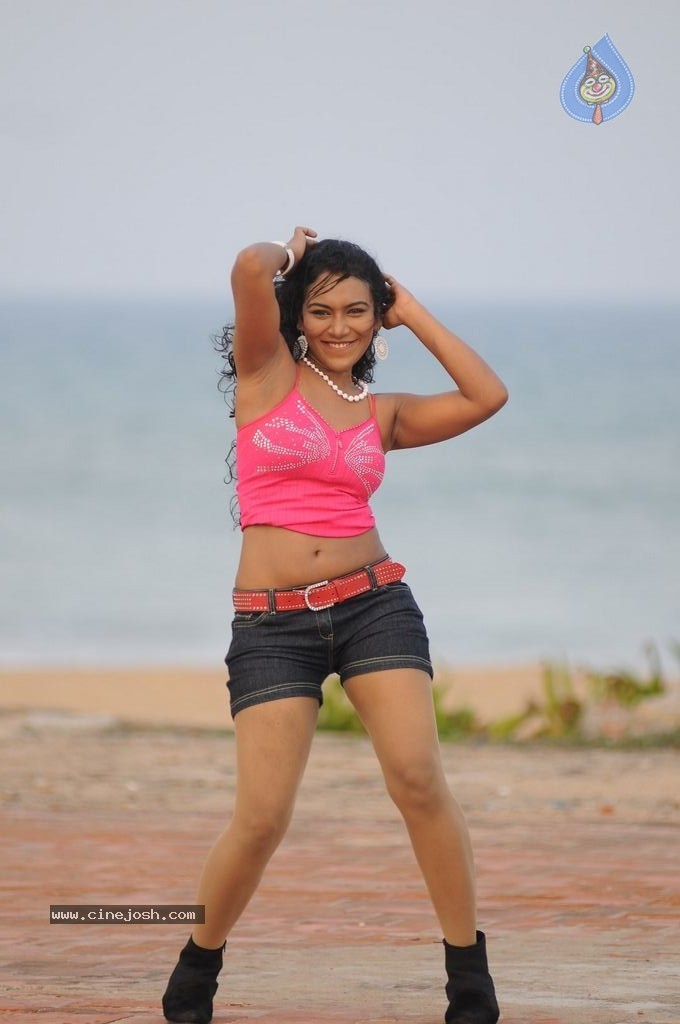 Loduku Pandi Tamil Movie Photos - 9 / 47 photos