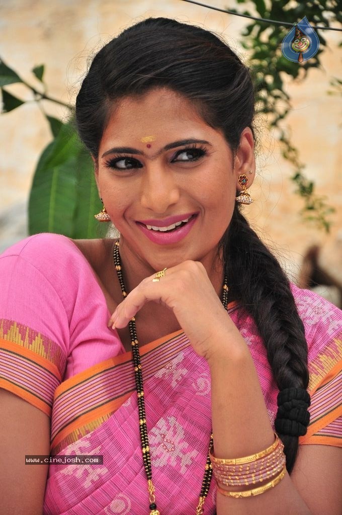 Loduku Pandi Tamil Movie Photos - 11 / 47 photos