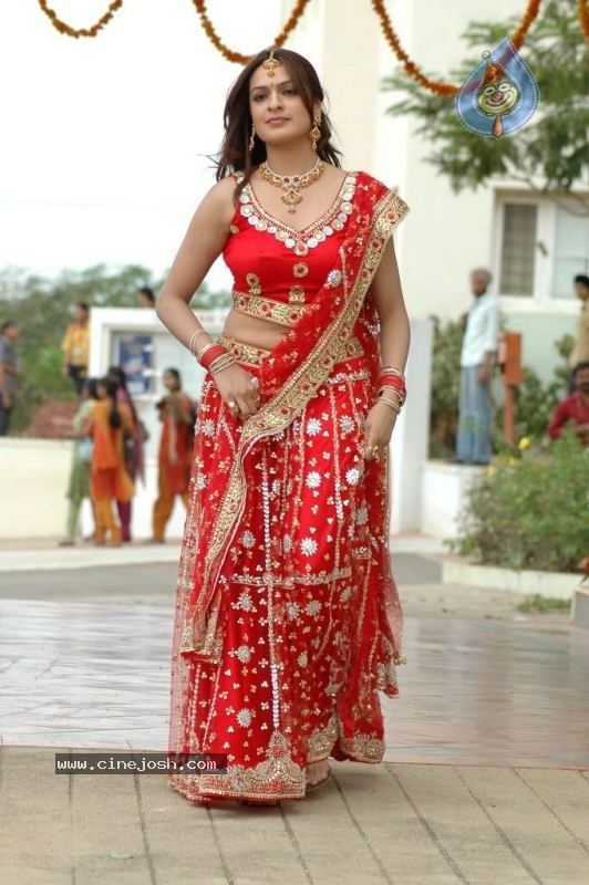 Lokame Kottaga Movie Photos - 25 / 31 photos