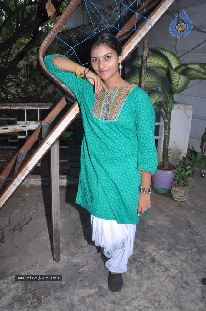 Lollu Dada Parak Parak Tamil Movie Stills - 53 / 68 photos