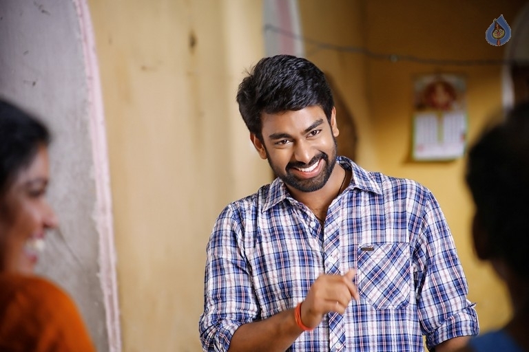 London Babulu Movie Photos - 3 / 18 photos