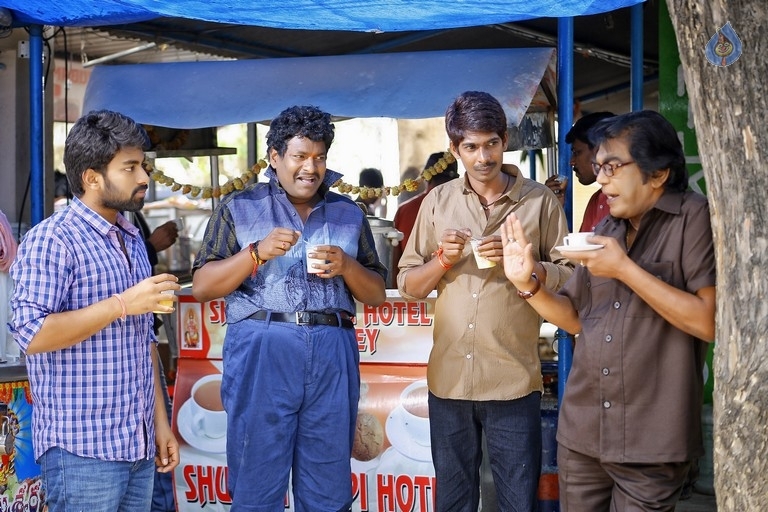 London Babulu Movie Photos - 16 / 18 photos