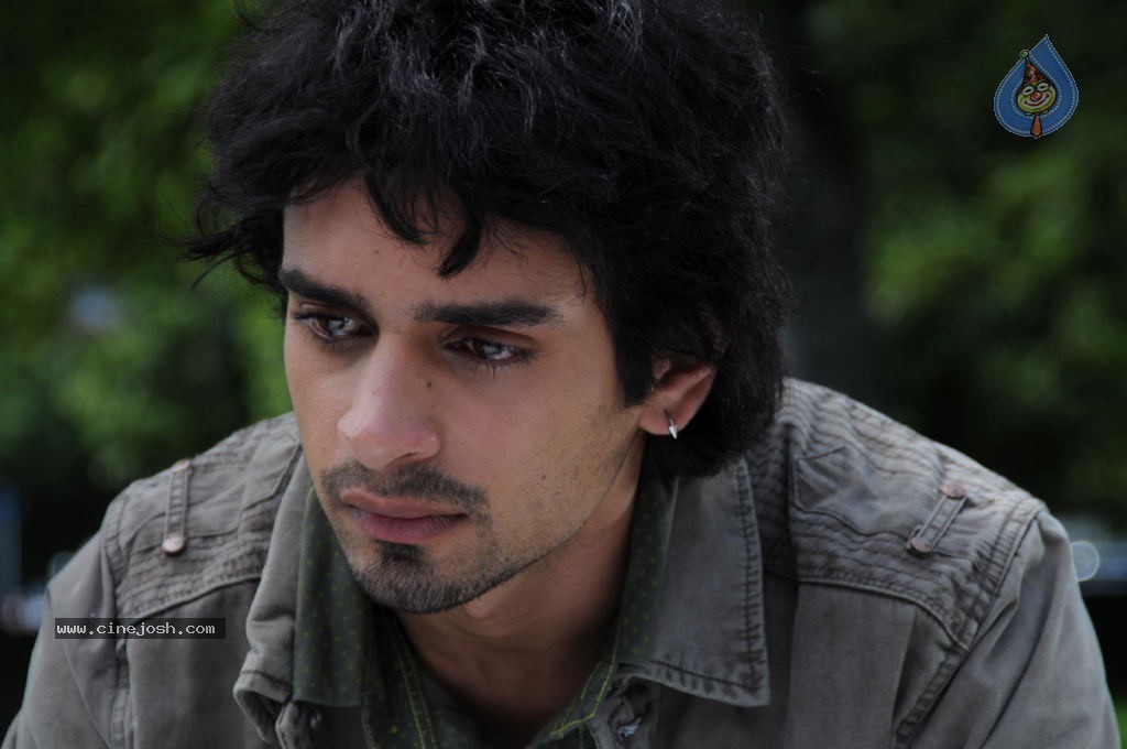Love 4 Ever Movie Stills - 24 / 40 photos