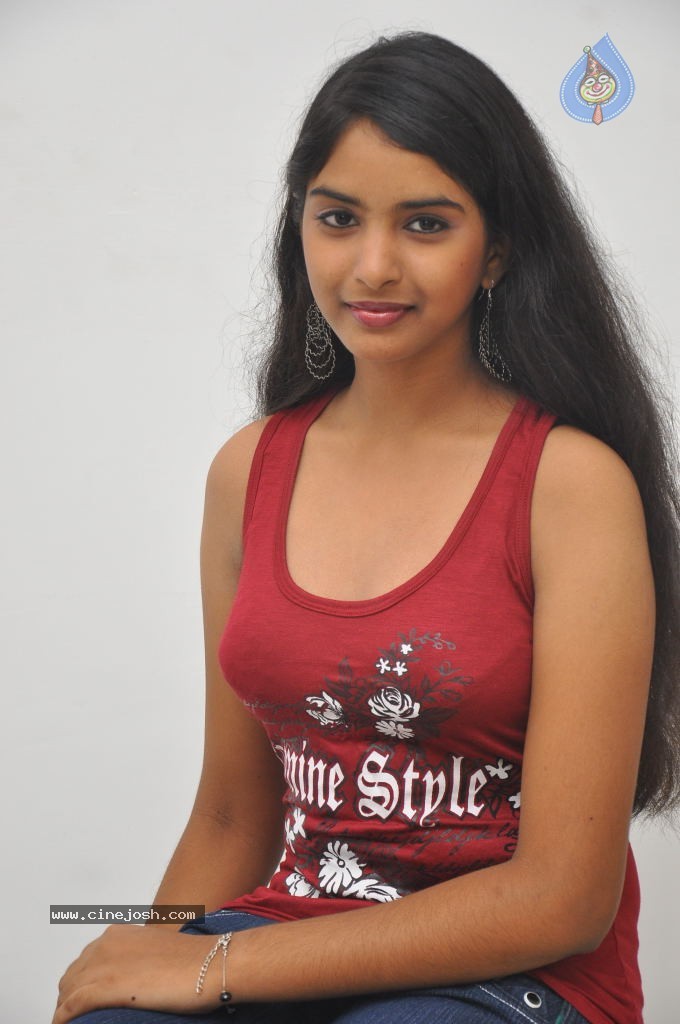 Love Attack Movie Stills - 28 / 63 photos