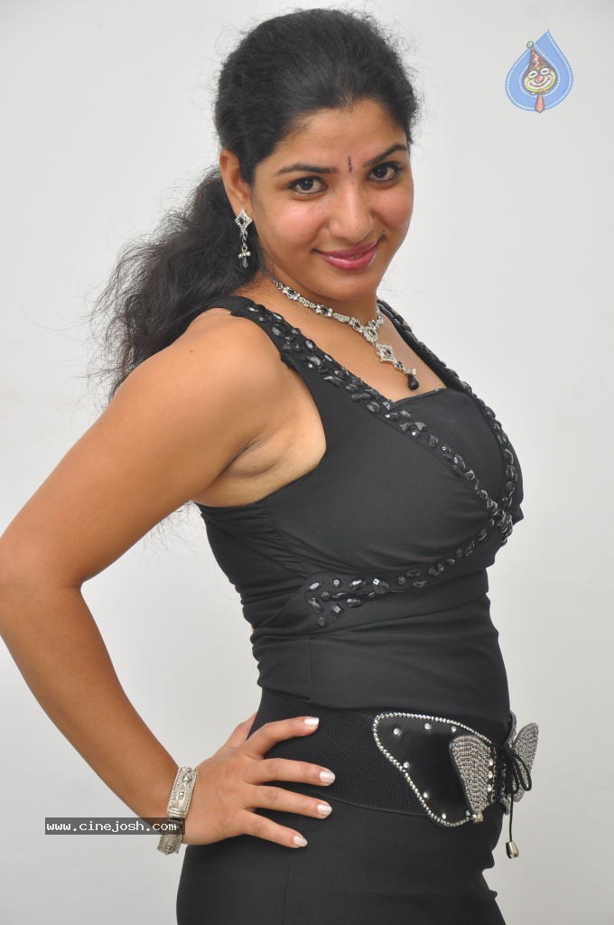 Love Attack Movie Stills - 33 / 63 photos