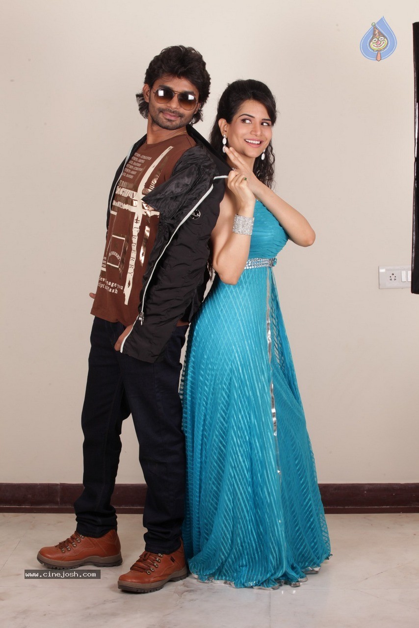 Love Boom Movie Stills - 8 / 10 photos